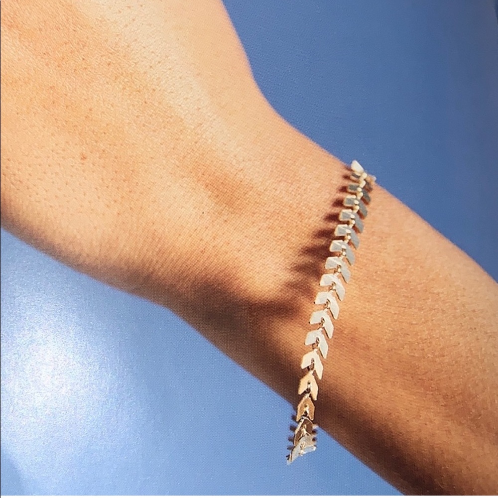Starfish Project Bracelet. Gold Color. Brand New - Picture 2 of 3